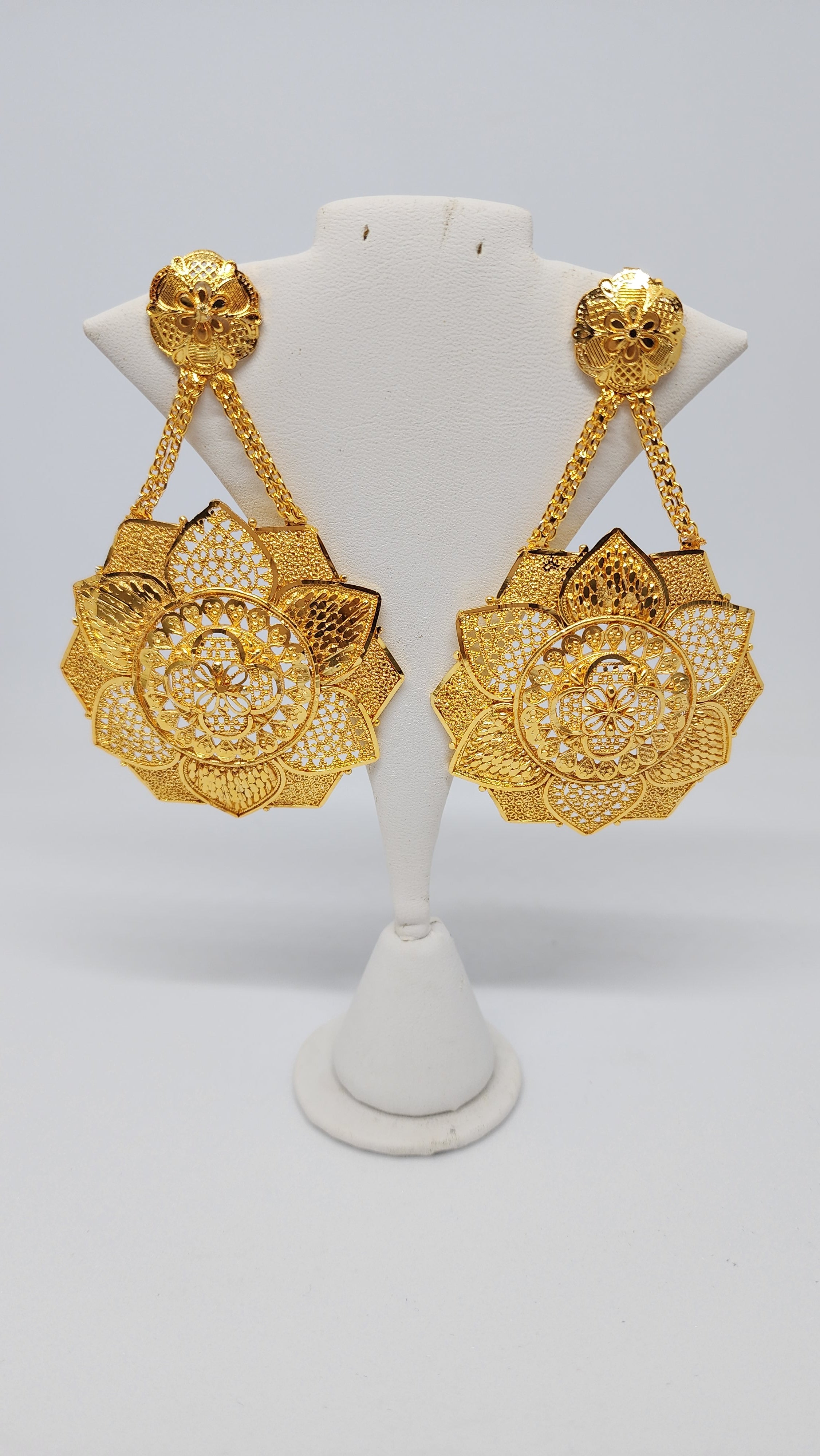 La Fluer Grande Earrings