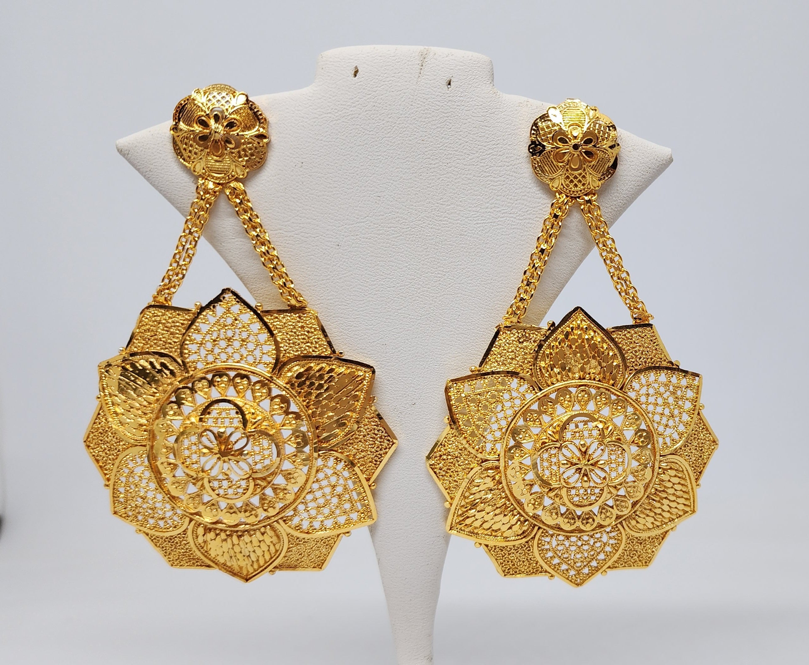 La Fluer Grande Earrings